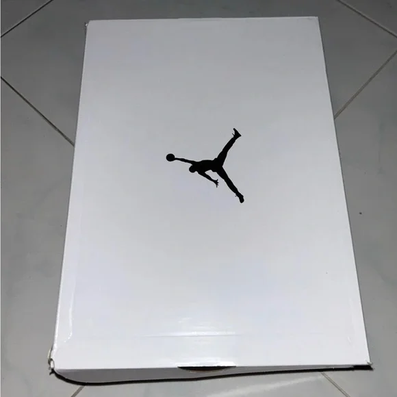 Deadstock Original with OG Box Jordan 1 Mid SE Multi-Color Lightbulb Size 9 - Picture 2 of 8